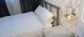 Lovely 1 bedroom flat 5 minutes walk from station